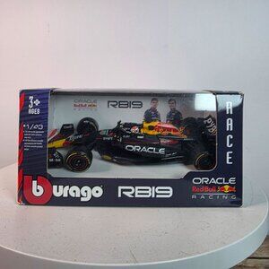 Oracle Red Bull Racing RB19 1/43 Scale Model Car By Bburago Max Verstappen Editi
